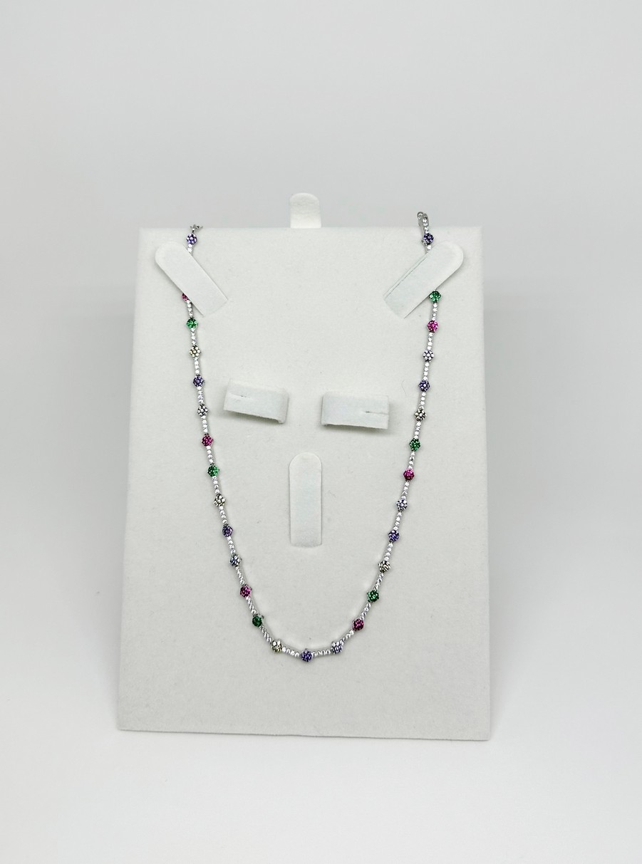 Colar Flores Cravejadas na Prata e Banho de Ouro - Image 2